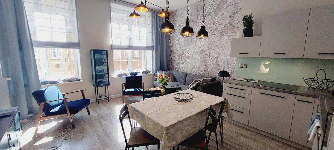 Central Apartments Astoria 2 กดัญสก์ ภายนอก รูปภาพ