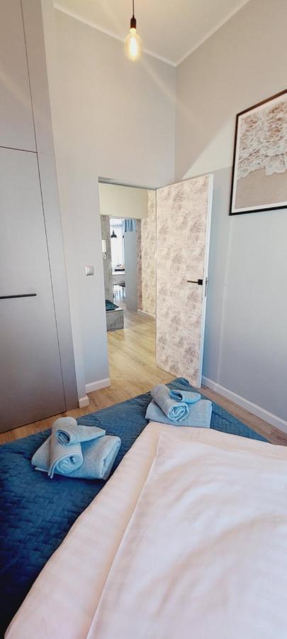Central Apartments Astoria 2 กดัญสก์ ภายนอก รูปภาพ